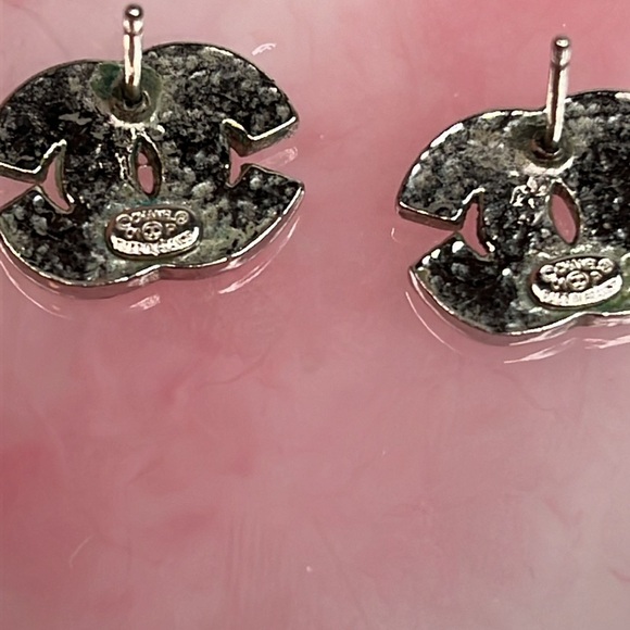 CHANEL EARRINGS - Picture 3 of 6